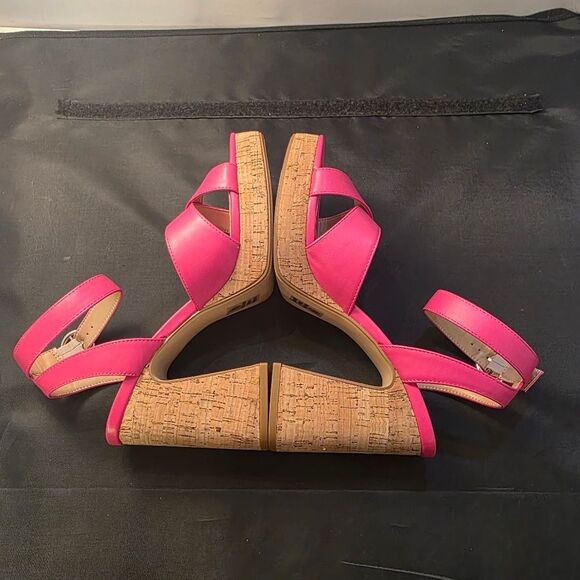 BRAND NEW SODA STRAPPY BLOCK HEEL OPEN TOE WOMENS SANDAL - Picture 7 of 15